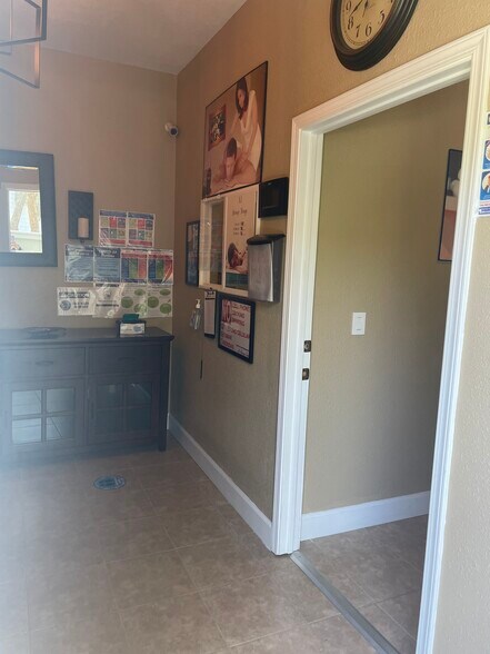 More Photos Of 760 Las Posas Rd, Camarillo Loft Creative Space For Lease