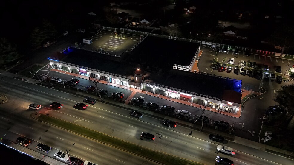 More Photos Of 350 S Broadway, Hicksville General Retail For Lease