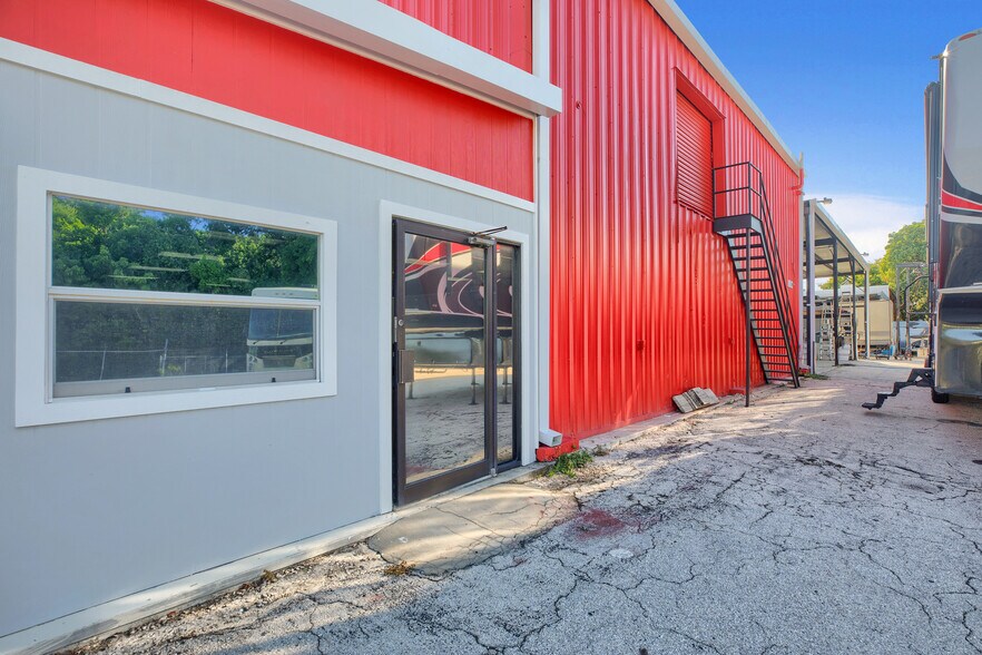 More Photos Of 100099 Overseas Hwy, Key Largo Freestanding For Sale