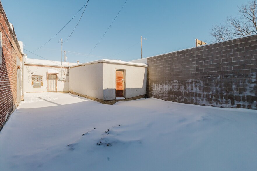 More Photos Of 3117 E 13th St, Wichita Freestanding For Sale