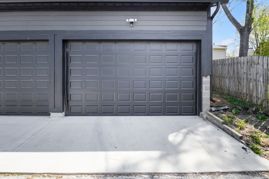 More Photos Of 2226-2232 Central Ave, Indianapolis Apartments For Sale