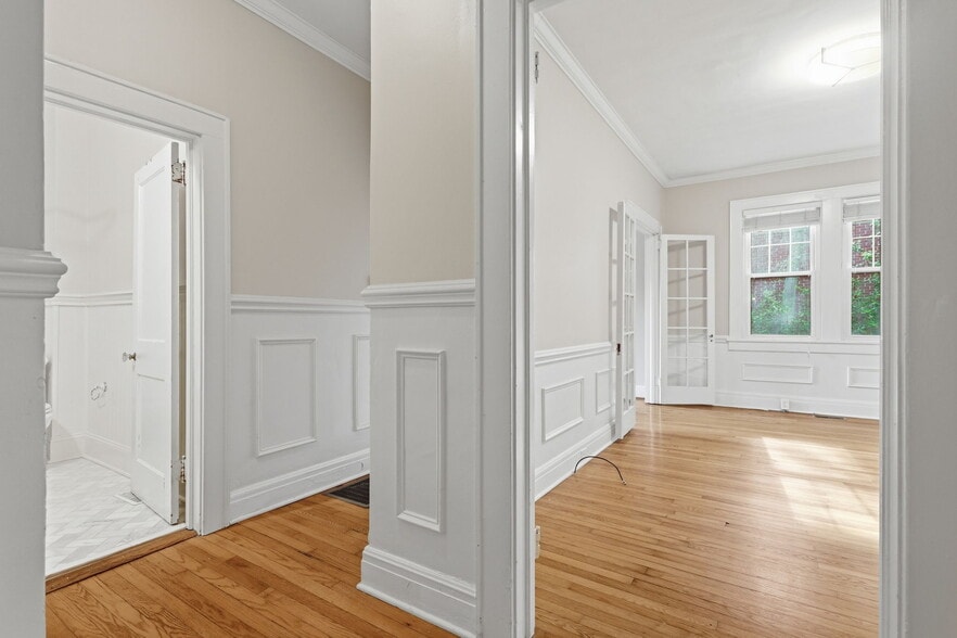 More Photos Of 916 Bromley Rd, Charlotte Apartments For Sale