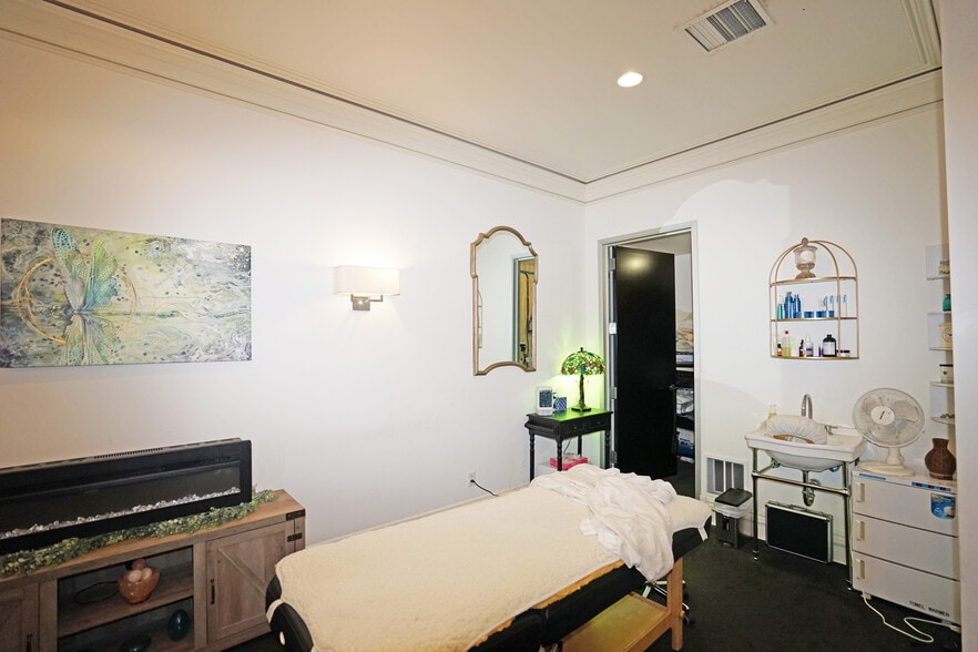 More Photos Of 30-34 N 3rd St, Yakima Office For Lease