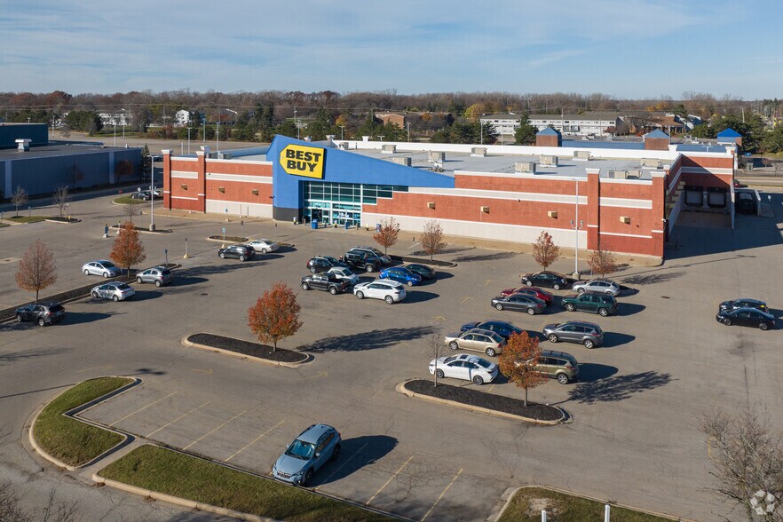 More Photos Of 5216 W Saginaw Hwy, Lansing Freestanding For Lease