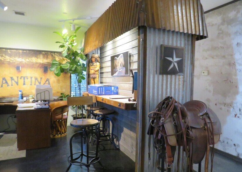 More Photos Of 1157 Circulo Mercado, Nogales Medical For Sale