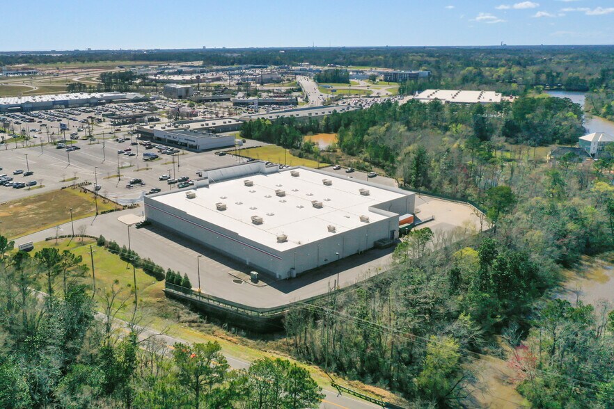 More Photos Of 12075 Lamey Bridge Rd, D'Iberville Freestanding For Sale