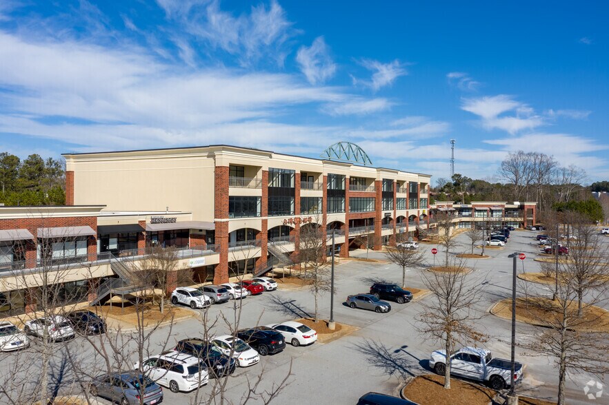 Primary Photo Of 302 Satellite Blvd NE, Suwanee General Retail For Lease