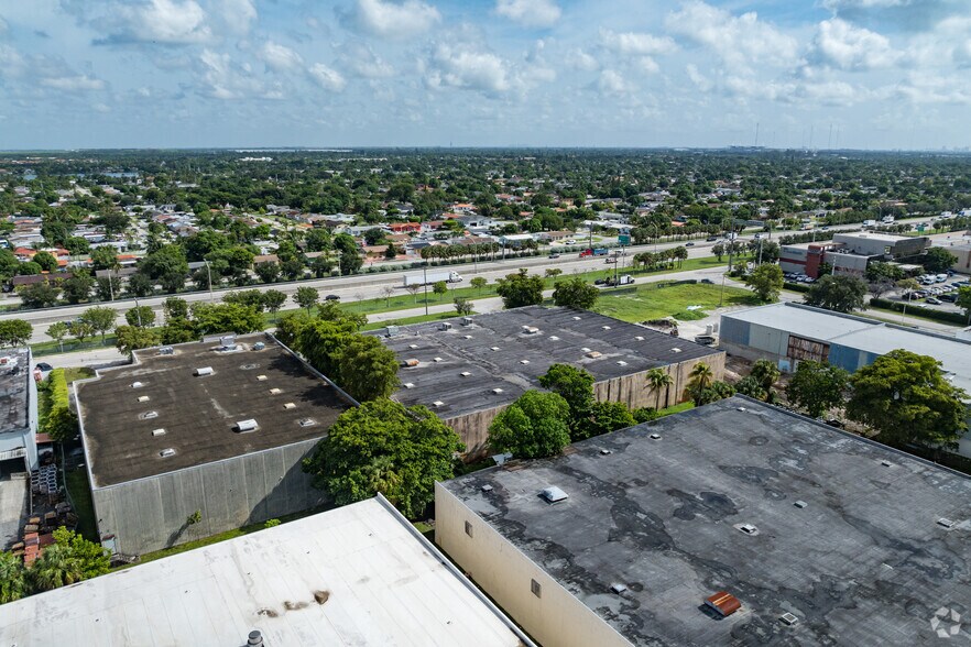 More Photos Of 5240-5260 NW 167th St, Hialeah Warehouse For Lease