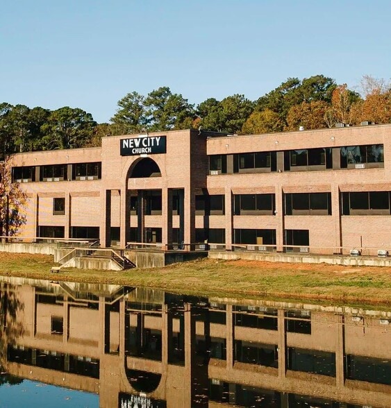 More Photos Of 3500 Riverside Dr, Macon-Bibb Religious Facility For Sale