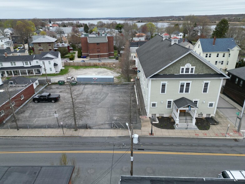 Primary Photo Of 28 Market St, Warren Theater Concert Hall For Lease