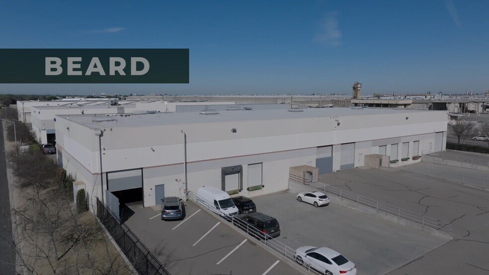 Primary Photo Of 3109 Del Este Pky, Modesto Distribution For Lease