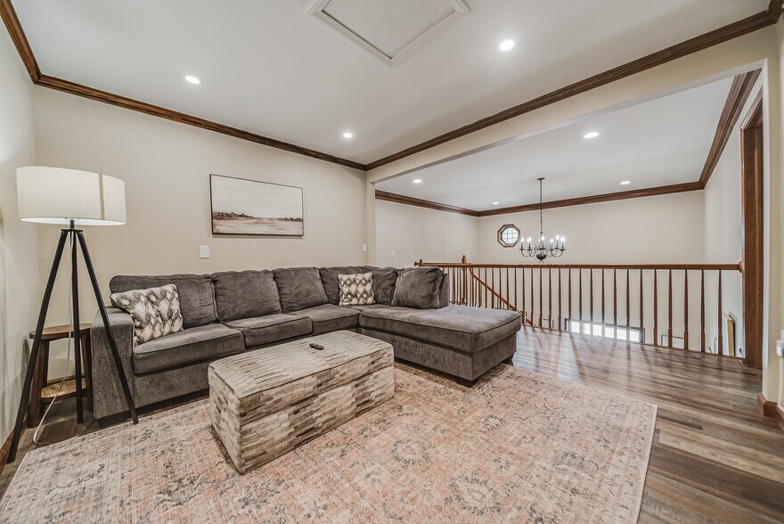 More Photos Of 23095 Buena Vista Rd, Rockbridge Apartments For Sale