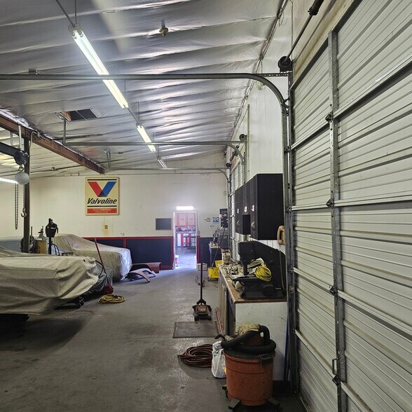 More Photos Of 402 Fleetwood Pl, Glendora Industrial For Sale