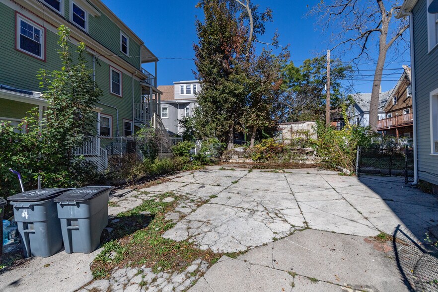 More Photos Of 35 Bradshaw St, Dorchester Apartments For Sale