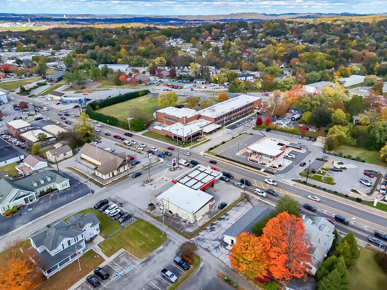 More Photos Of 605 S Washington St, Maryville Convenience Store For Sale