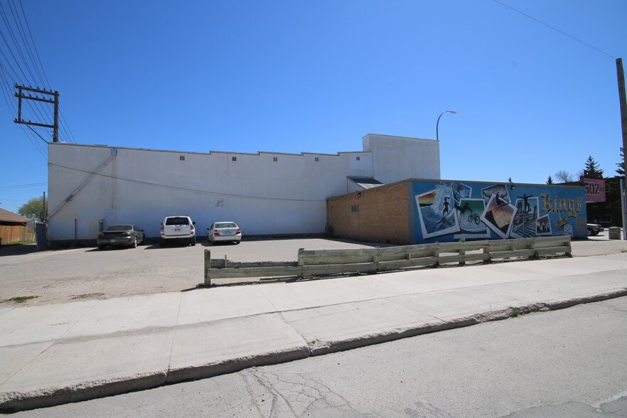 More Photos Of 1769 Portage Ave, Winnipeg Storefront For Lease