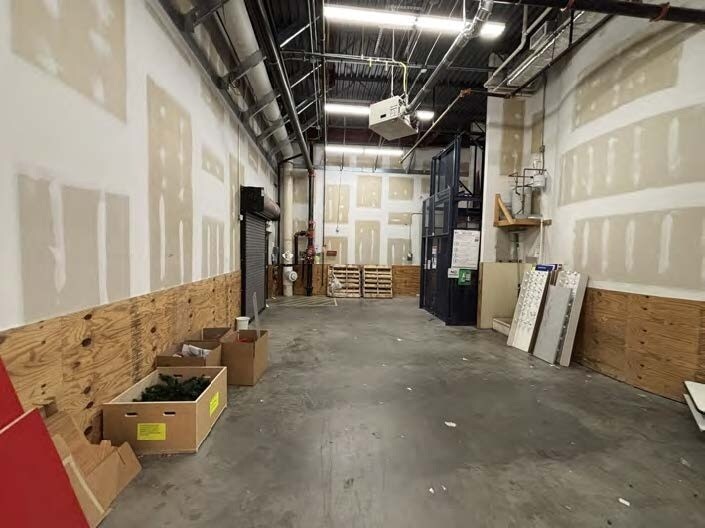 More Photos Of 656 Philadelphia Ave, Reading Drugstore For Sale