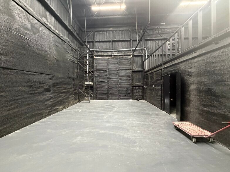 More Photos Of 2601 Lexington St, Kenner Warehouse For Sale