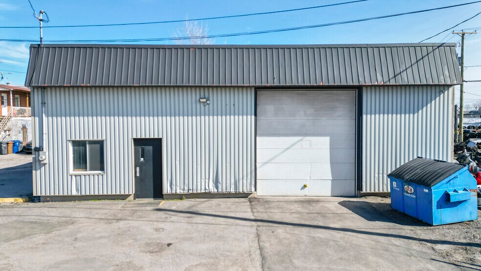 More Photos Of 1500-1502 Boul Des Laurentides, Laval Storefront Retail Residential For Sale