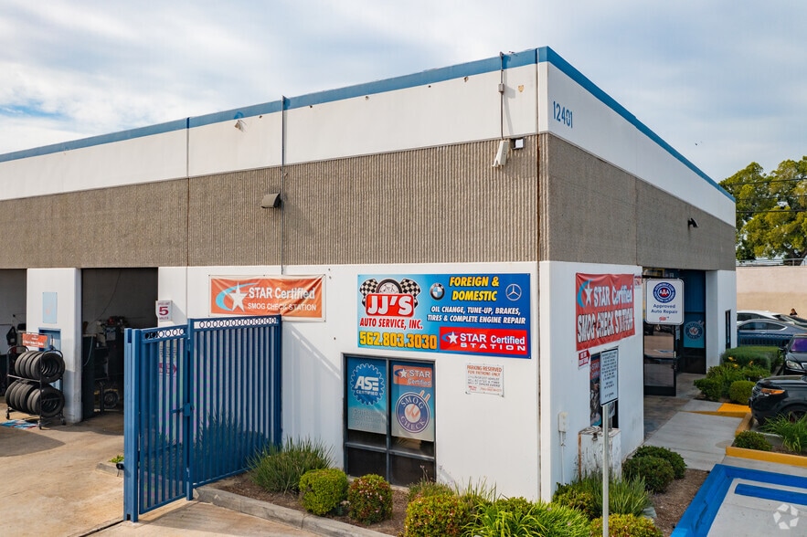 More Photos Of 12401 Woodruff Ave, Downey Warehouse For Lease