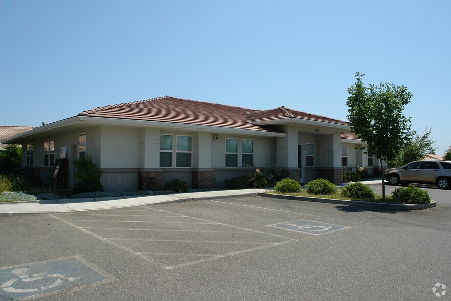 More Photos Of 2107 Forest Ave, Chico Office For Sale