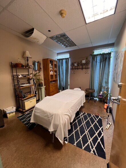 More Photos Of 720 S 348th St, Federal Way Office For Lease