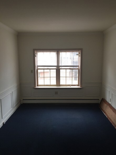 More Photos Of 103 S High St, West Chester Office For Lease