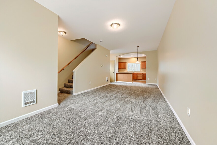 More Photos Of 8423-8451 SE Brooklyn St, Portland Apartments For Sale