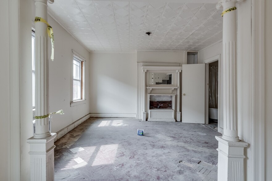 More Photos Of 122 Hoyt St, Brooklyn Multifamily For Sale