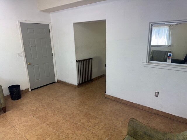 More Photos Of 3050 W 4th Ave, Apache Junction Warehouse For Lease