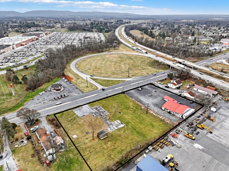More Photos Of 1832 W Trindle Rd, Carlisle Auto Dealership For Sale