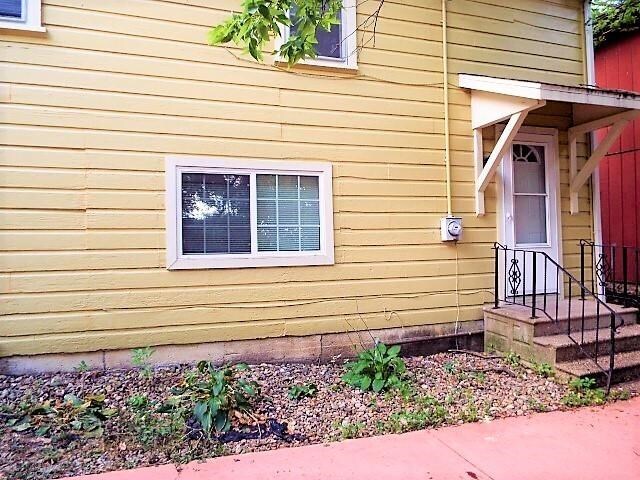 More Photos Of 803 E College St, Iowa City Apartments For Sale