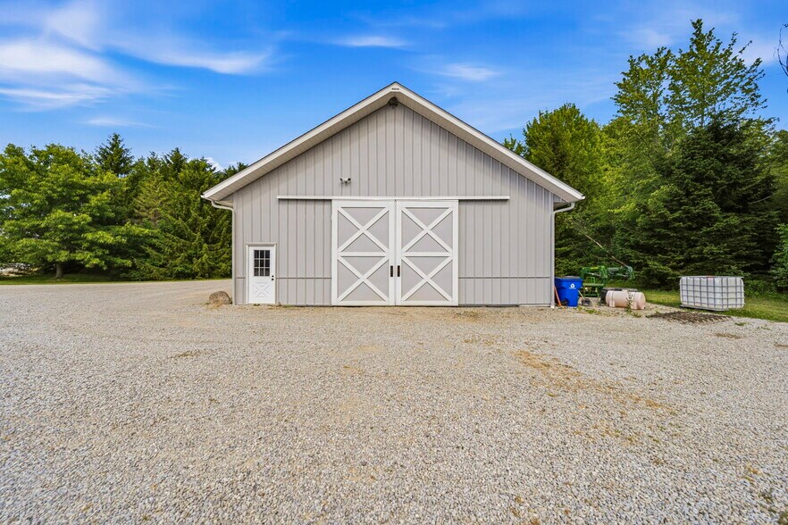 More Photos Of 3126 Mennonite Rd, Mantua Sports And Entertainment For Sale