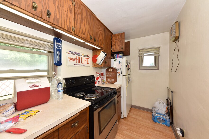 More Photos Of N96W20275 County Line Rd, Menomonee Falls Multifamily For Sale
