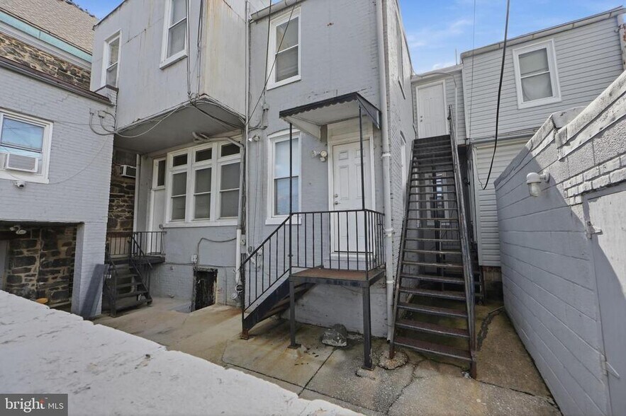 More Photos Of 401-407 N Patterson Park Ave, Baltimore Religious Facility For Sale