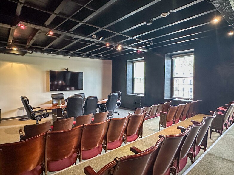 More Photos Of 410 Canal Pl, Little Falls Hotel For Lease