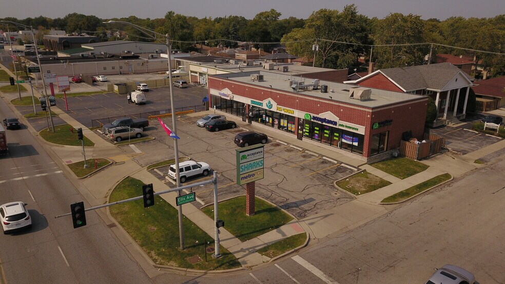 More Photos Of 954-958 E 162nd St, South Holland General Retail For Lease