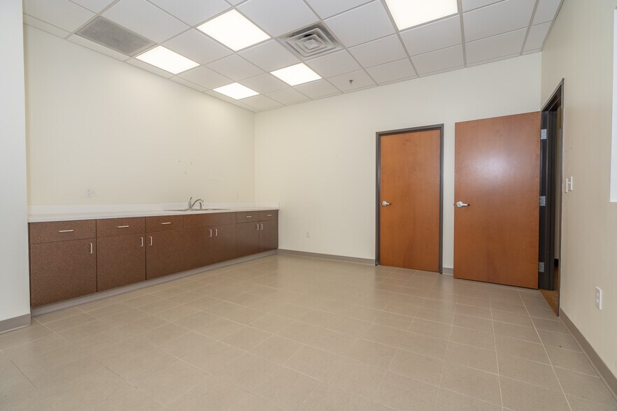 More Photos Of 1901-1923 Windsor Pl, Fort Worth Warehouse For Lease