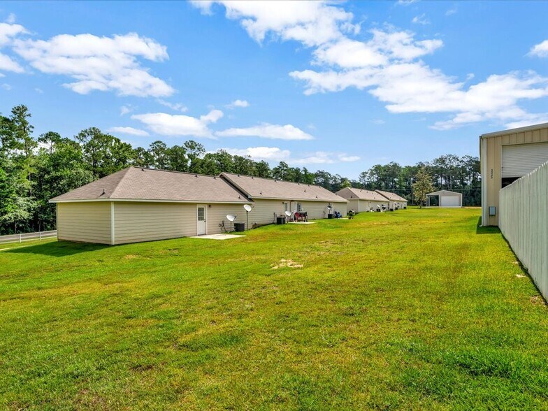 More Photos Of 3205 Sam Rayburn, Brookeland Apartments For Sale