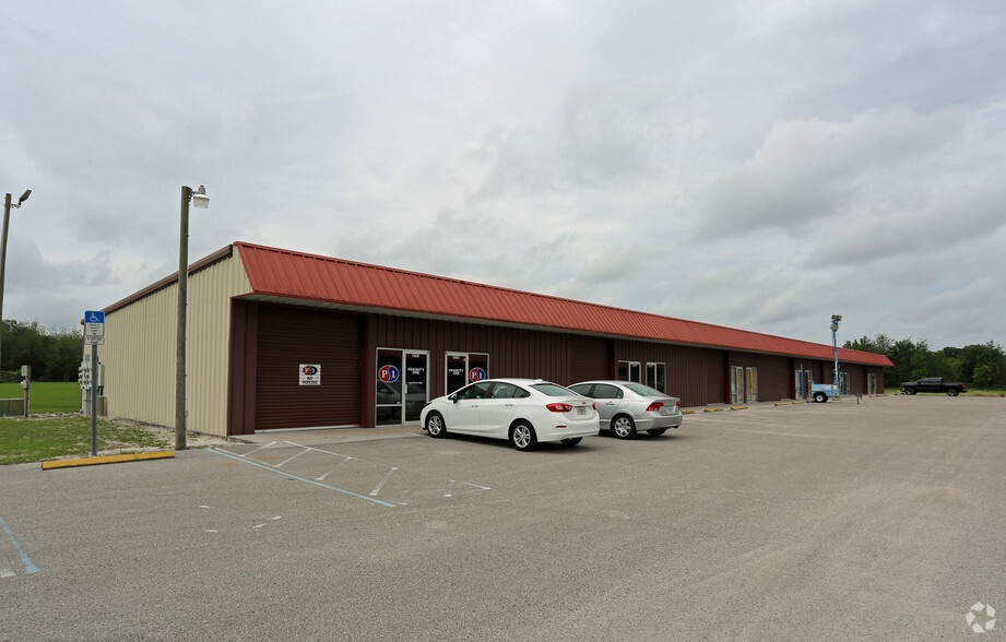 Primary Photo Of 4753 Allen Rd, Zephyrhills Manufacturing For Lease