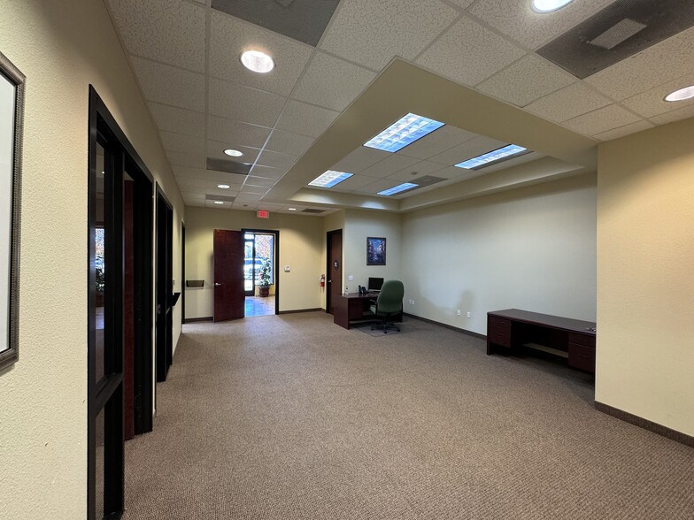 More Photos Of 3275 E Robertson Blvd, Chowchilla Office For Lease