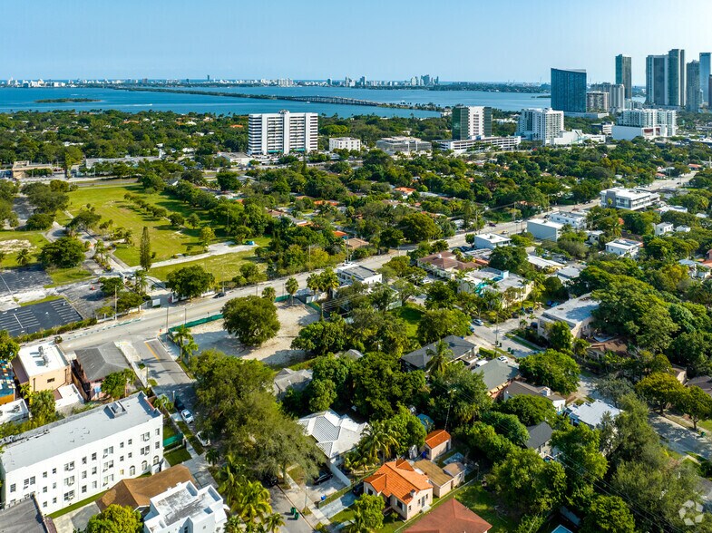 More Photos Of 4900 NE 2nd Ave, Miami Freestanding For Lease