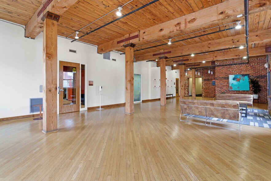 More Photos Of 590 Means St NW, Atlanta Unknown For Lease