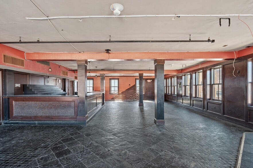 More Photos Of 97-103 Water St, Worcester Office For Sale