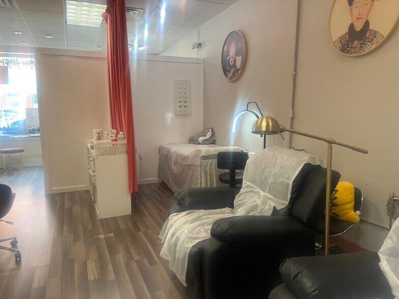 More Photos Of 224-236 Harvard St, Brookline Storefront For Lease