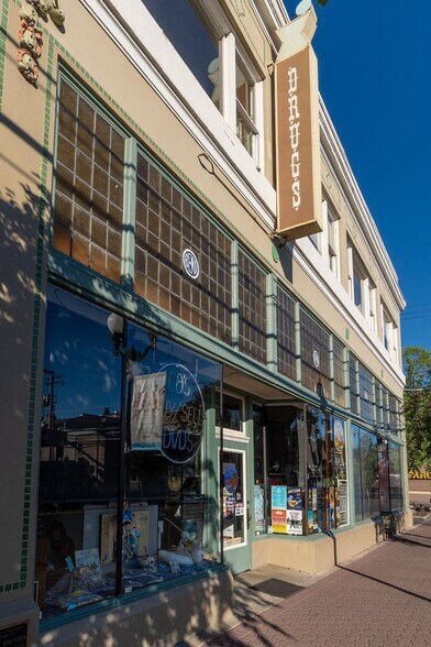 More Photos Of 115-125 NW Oregon Ave, Bend Restaurant For Sale