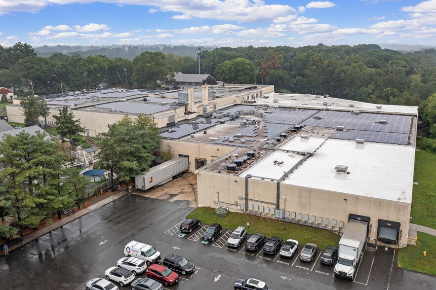 More Photos Of 380 Horace St, Bridgeport Manufacturing For Lease