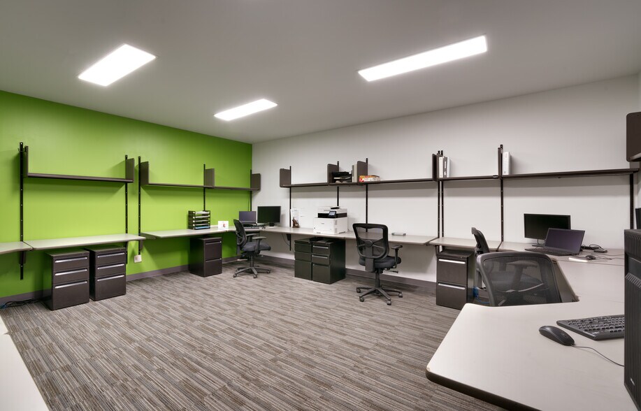 More Photos Of 701-799 E Timpanogos Pky, Orem Unknown For Lease