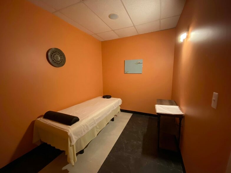 More Photos Of 24235-24311 Harper Ave, Saint Clair Shores Unknown For Lease