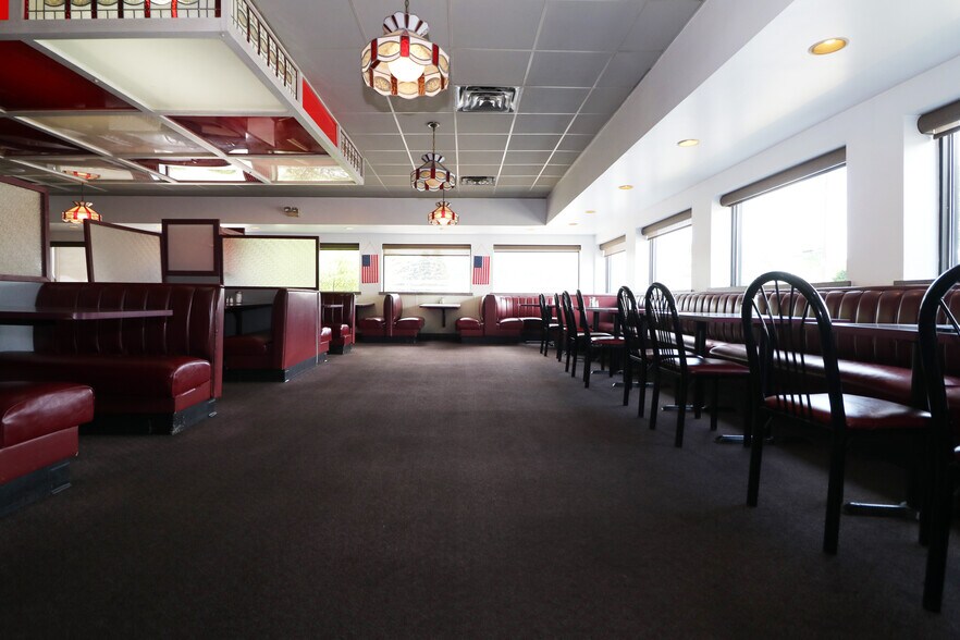 More Photos Of 116 Indiana St, Punxsutawney Restaurant For Sale